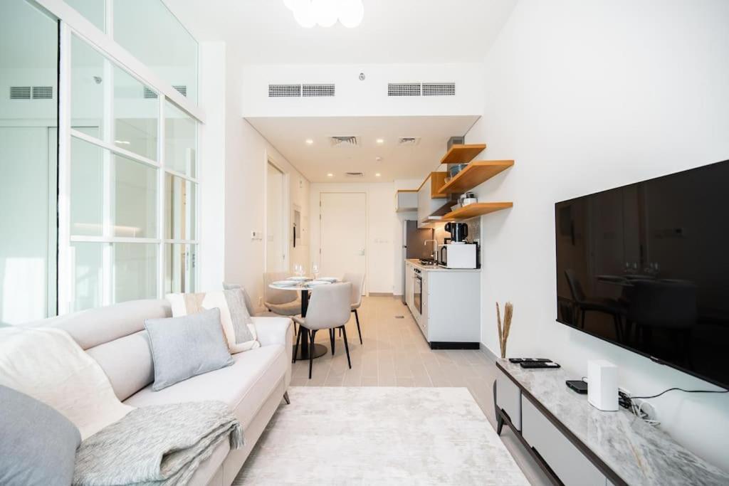 Hills, Golfville, New 1-bdr Near School & Park Apartment Dubai