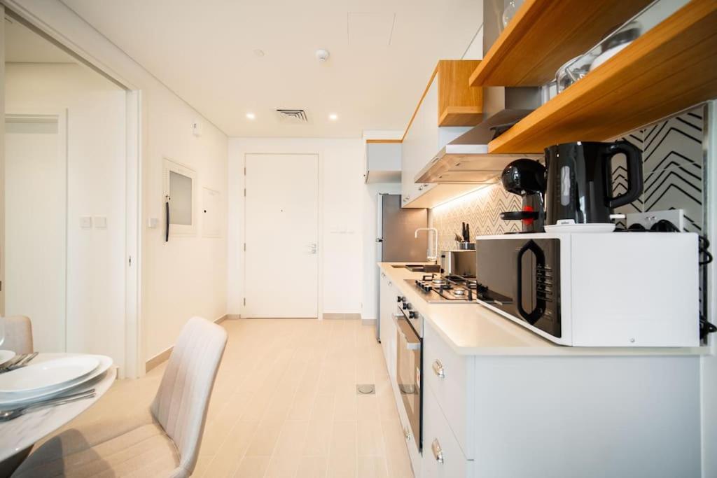 Hills, Golfville, New 1-bdr Near School & Park * Dubai