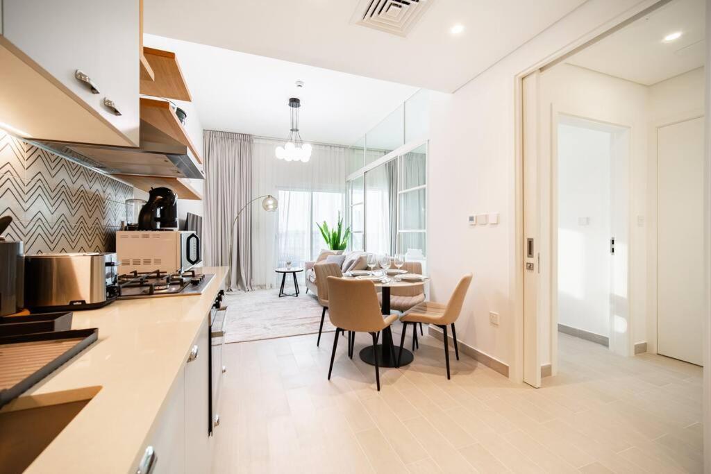 Apartment Hills, Golfville, New 1-bdr Near School & Park Dubai