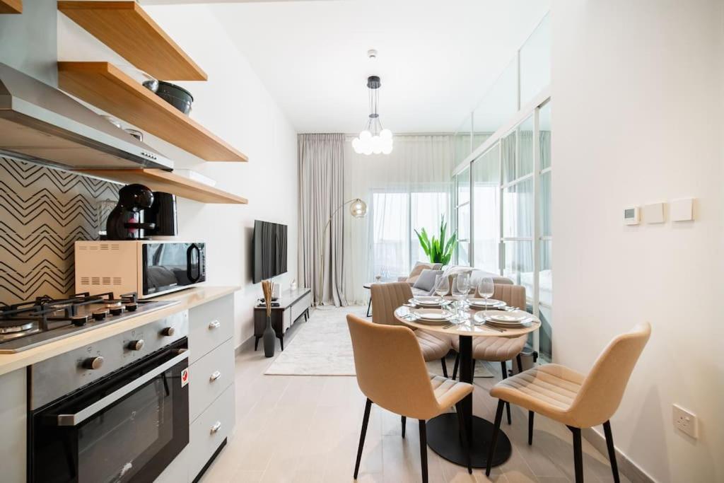 Hills, Golfville, New 1-bdr Near School & Park Apartment Dubai