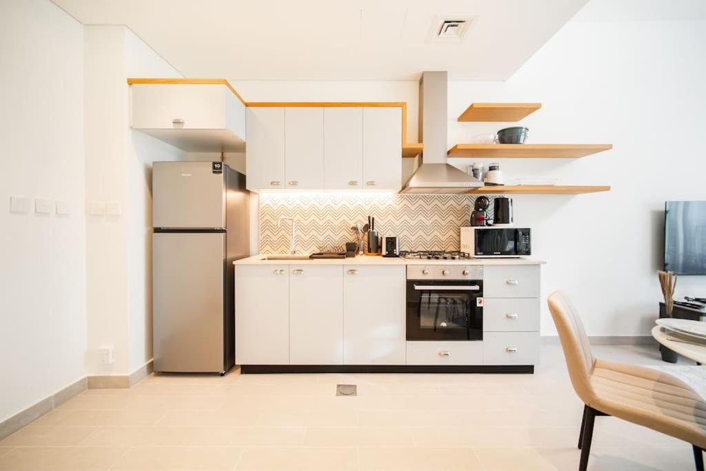 Apartment Hills, Golfville, New 1-bdr Near School & Park *