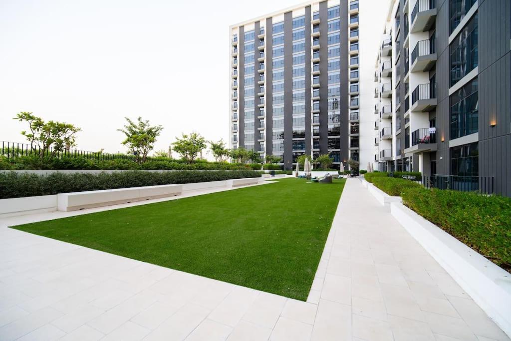 Apartment Hills, Golfville, New 1-bdr Near School & Park *
