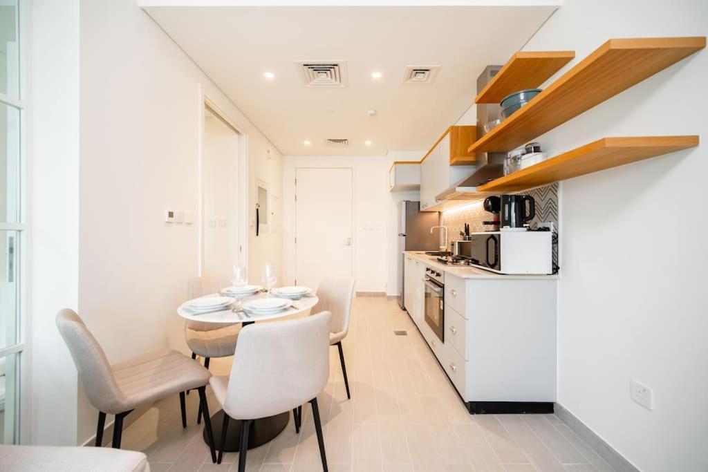 Hills, Golfville, New 1-bdr Near School & Park Apartment Dubai